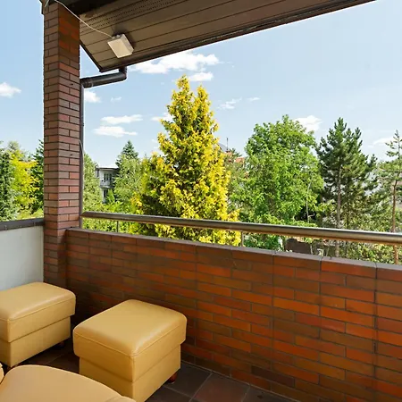 Urban House Jacuzzi, Sauna, Taras & Grill ! No Parties Villa Varşova