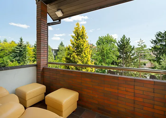 Urban House Jacuzzi, Sauna, Taras & Grill ! No Parties Villa Warschau