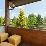 Urban House Jacuzzi, Sauna, Taras & Grill ! No Parties Villa Varsó